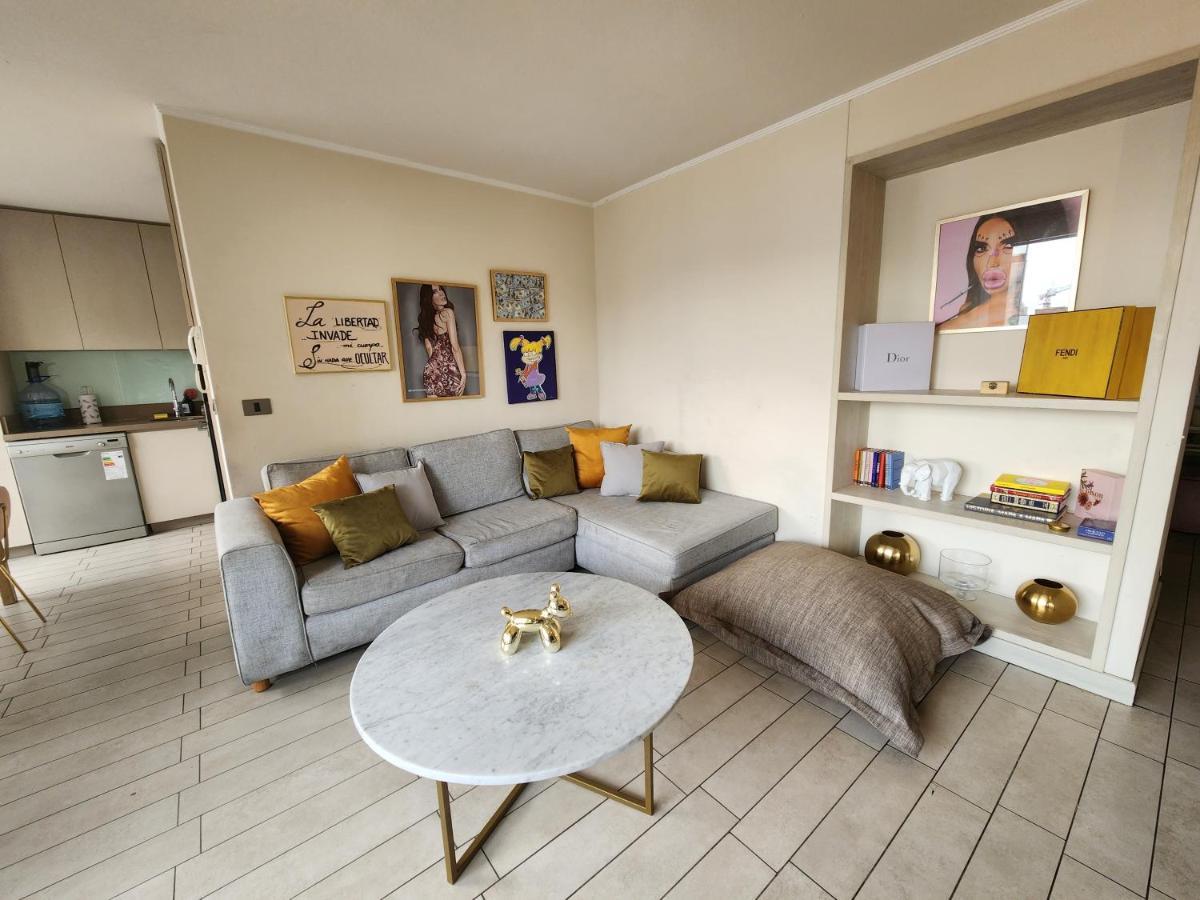 Stylish Art 2b W/wifi, Smart Tv & Parking Santiago