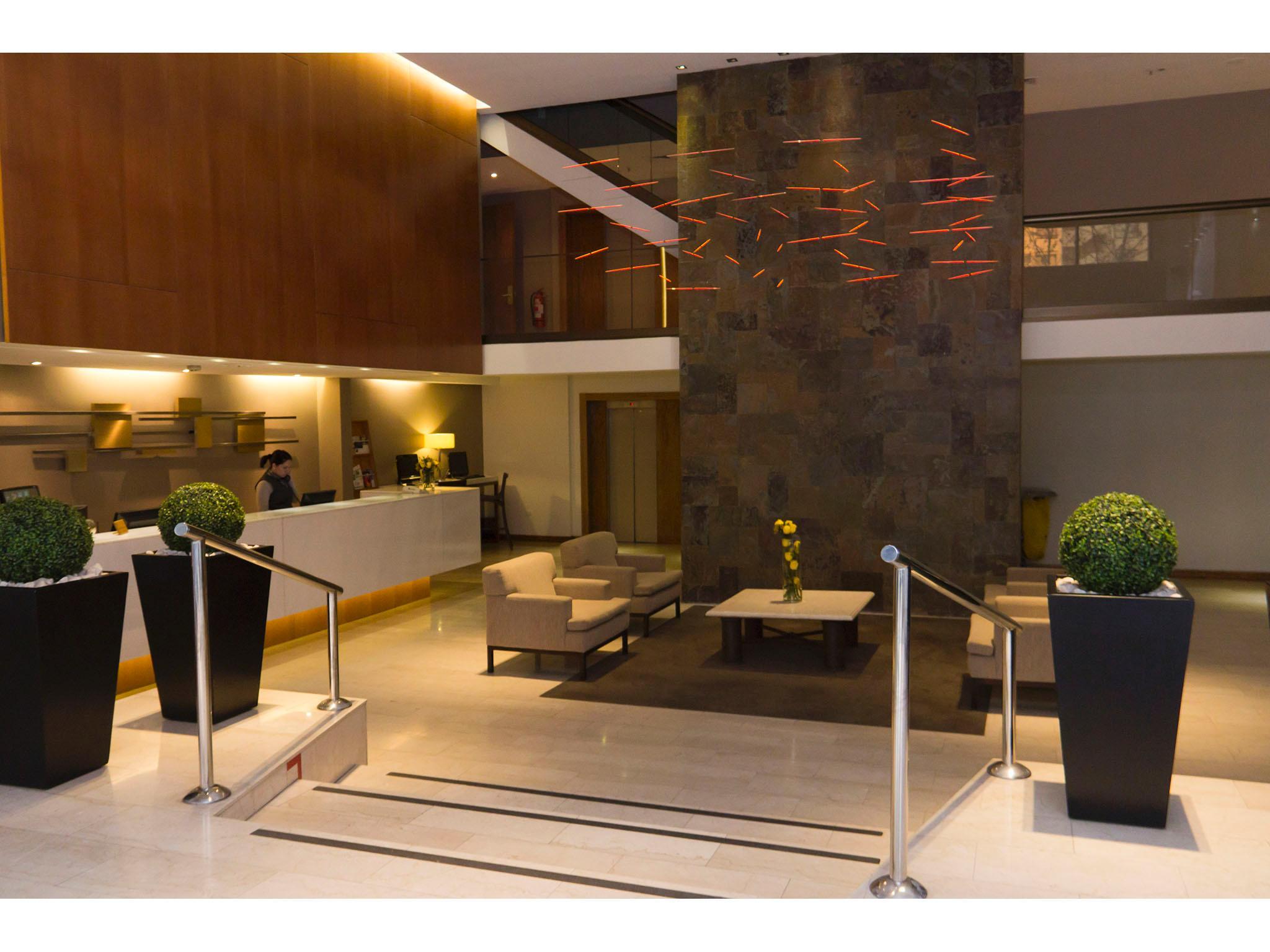 Hotel Director Vitacura 4*