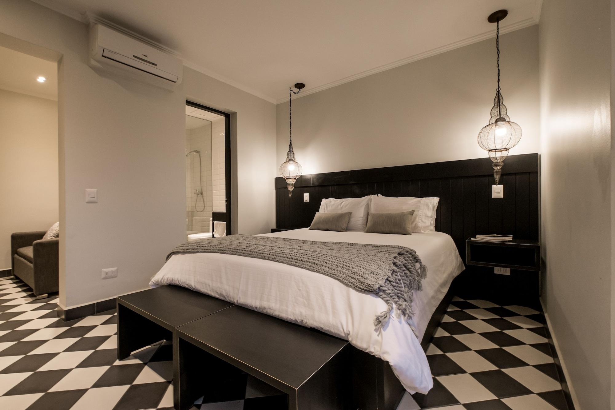 B Aparthotel