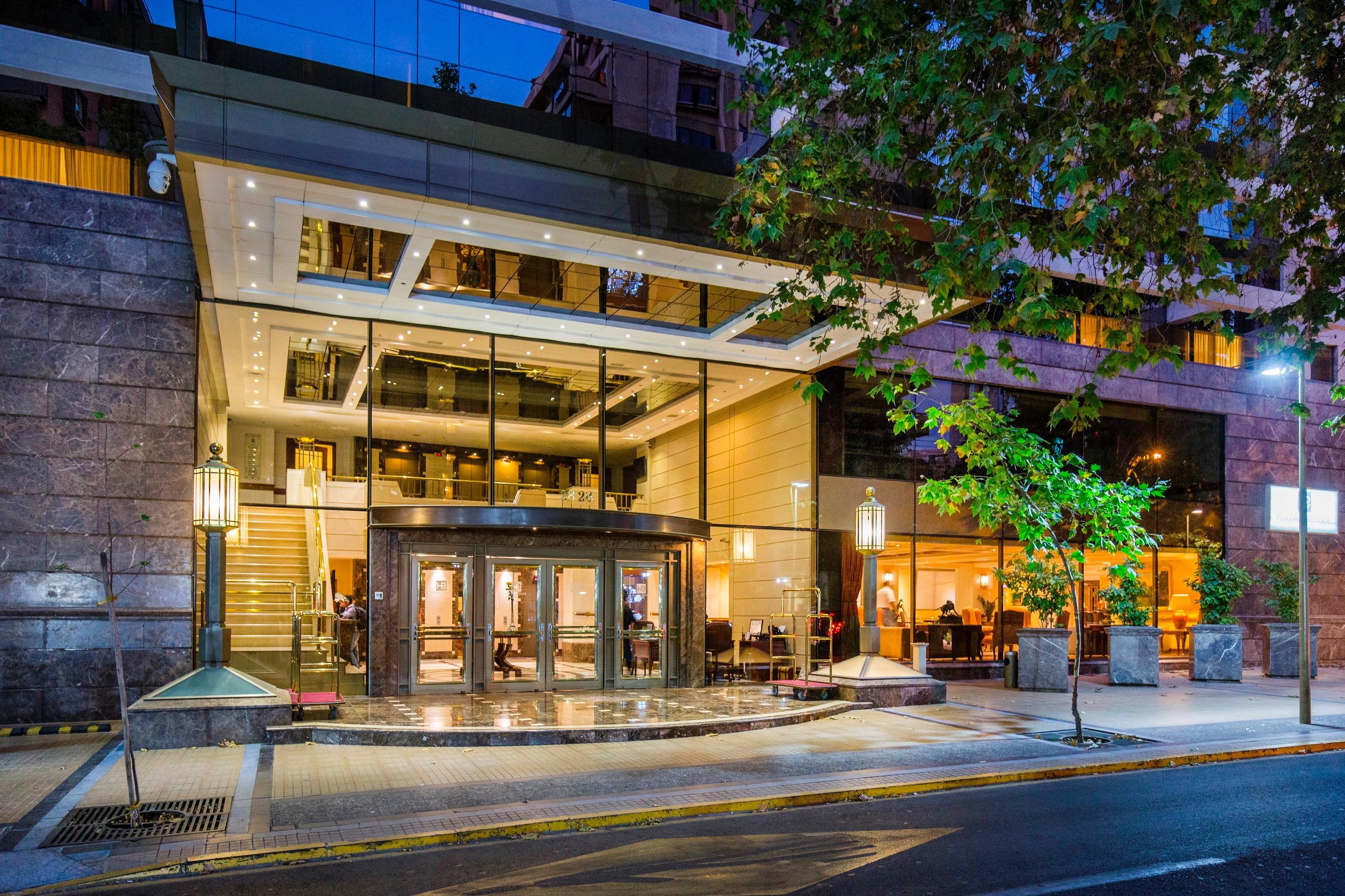 Khách sạn Plaza El Bosque Ebro 5*