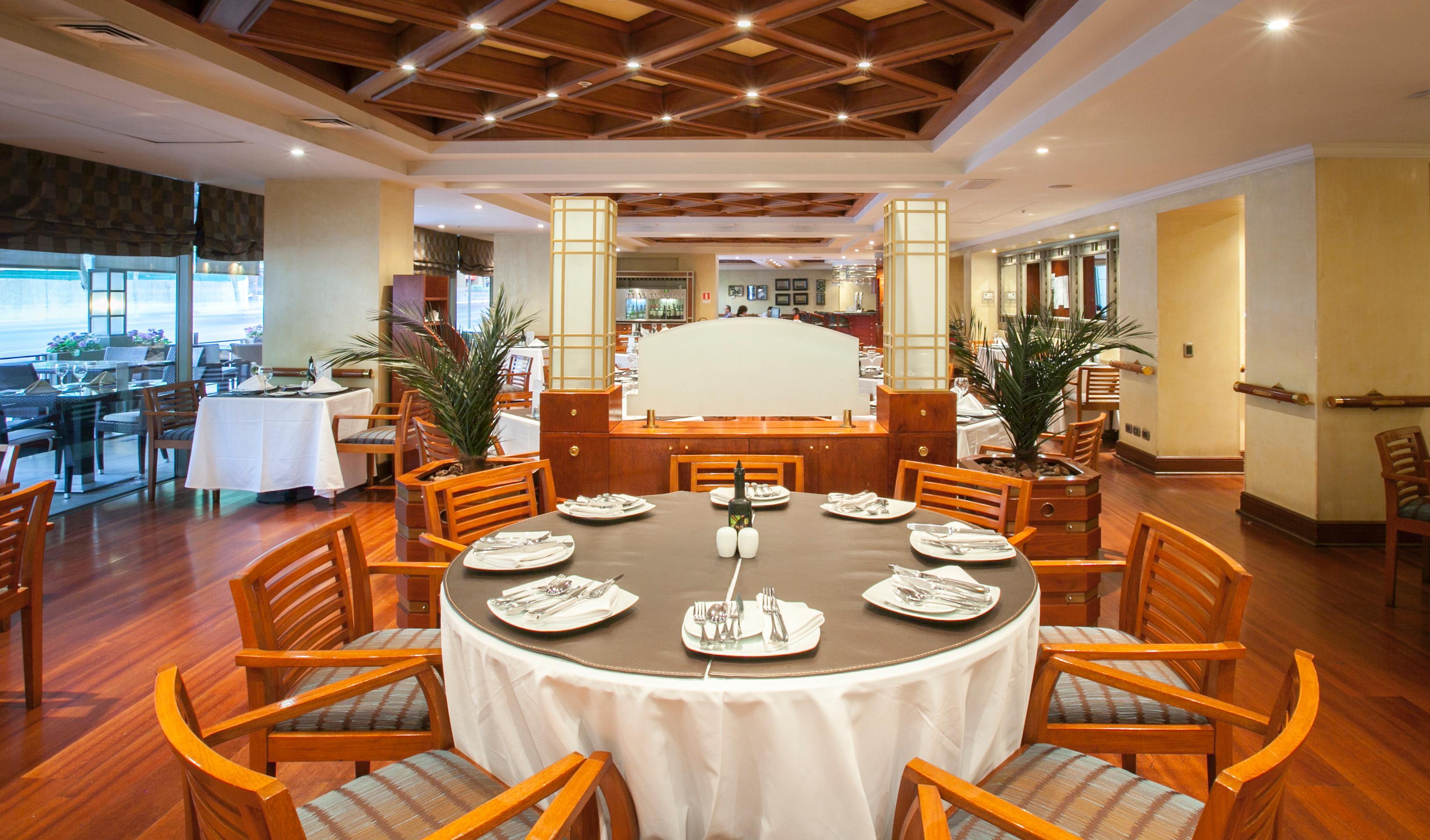Khách sạn Plaza El Bosque Ebro Santiago