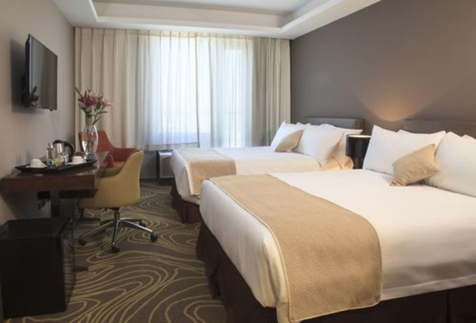 Courtyard By Marriott Airport 4* Santiago