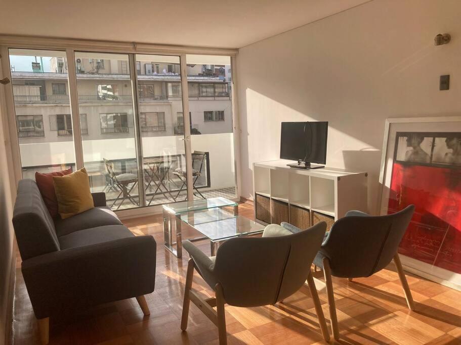 Depto 70m2 Providencia, Metro Manuel Montt * Santiago