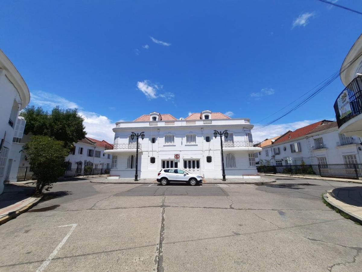 Residencial Metro Republica Bed and breakfast
