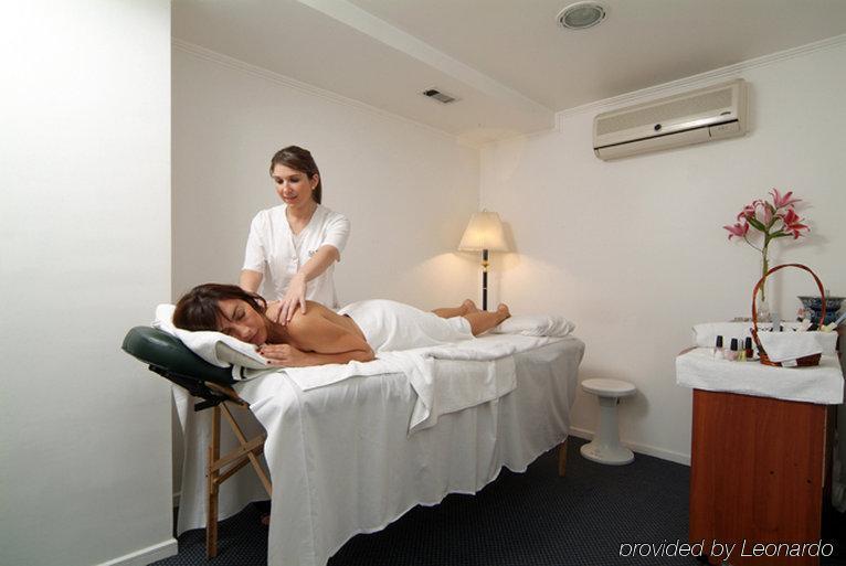 Park Plaza Hotel 4*