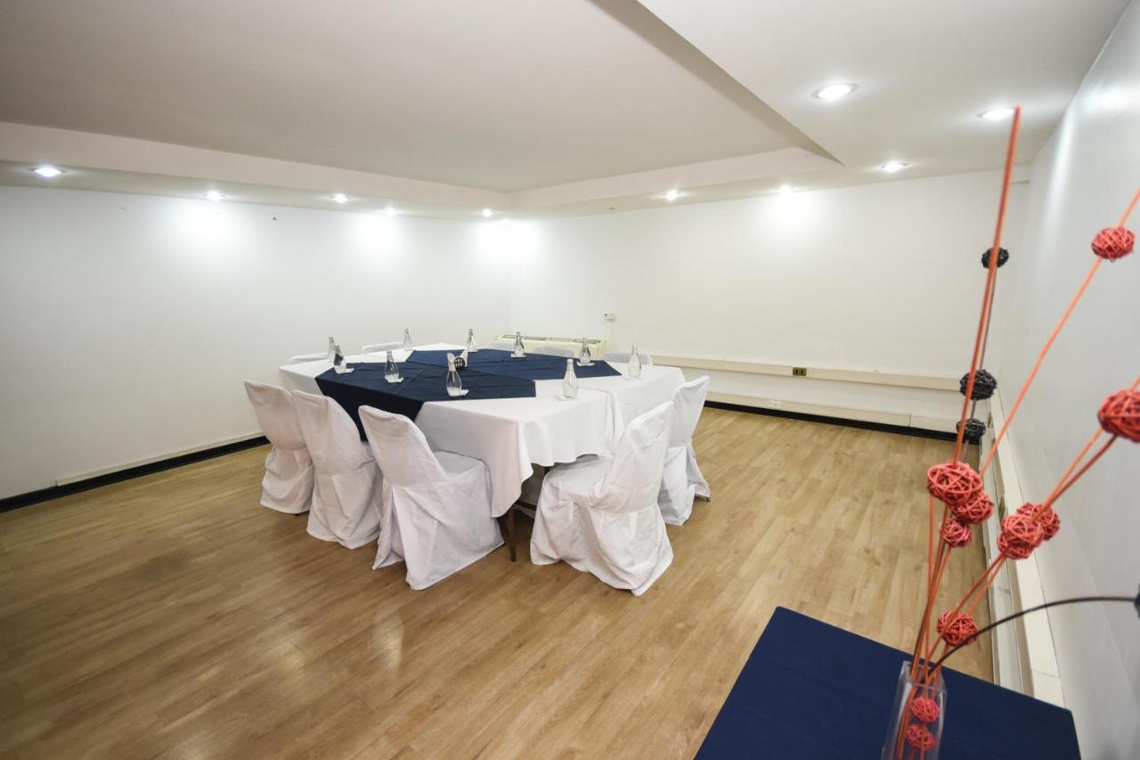 Nogales By Tempo Rent Khách sạn 3*