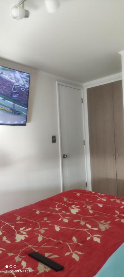 Homestay Comoda Y Amplia Habitacion Privada En Departamento Compartido