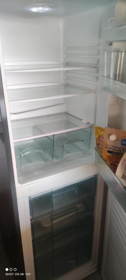 Homestay Comoda Y Amplia Habitacion Privada En Departamento Compartido