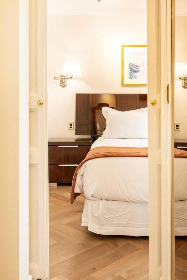 Orly Aparthotel