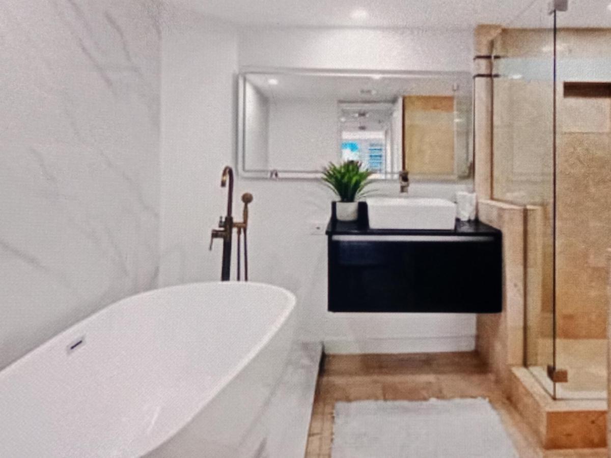 Comoda En Lo Barnechea Vitacura 5* Santiago