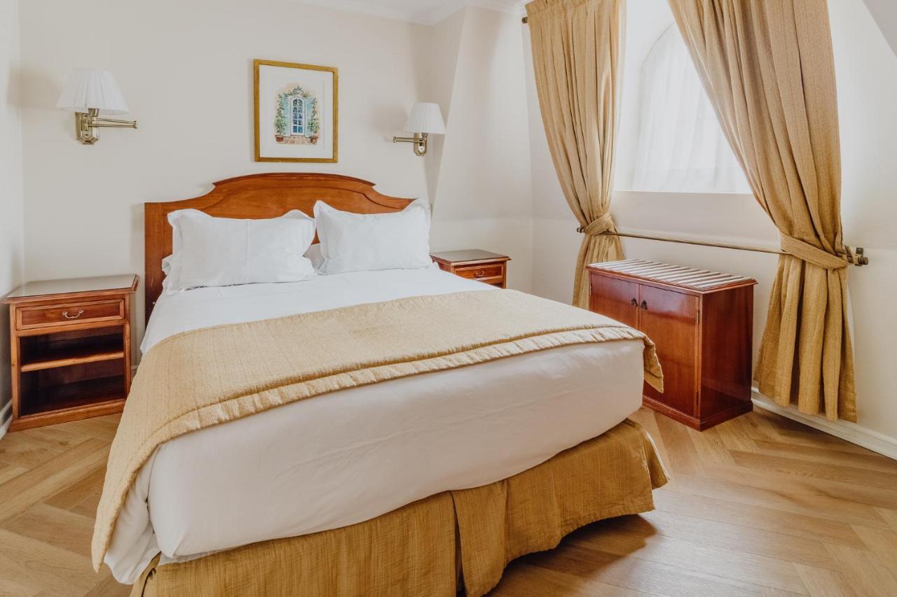 Aparthotel Orly *