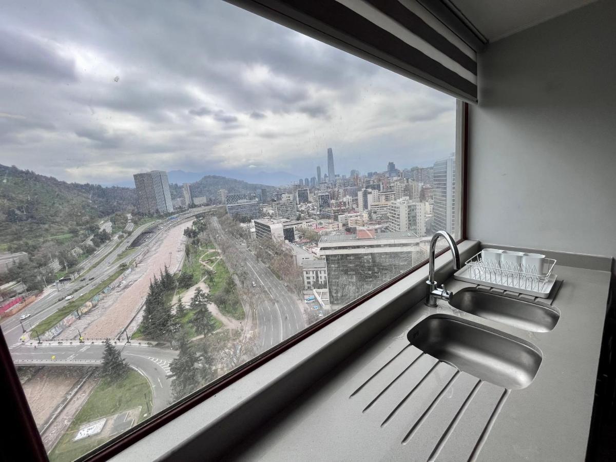 Skyline Apartment *