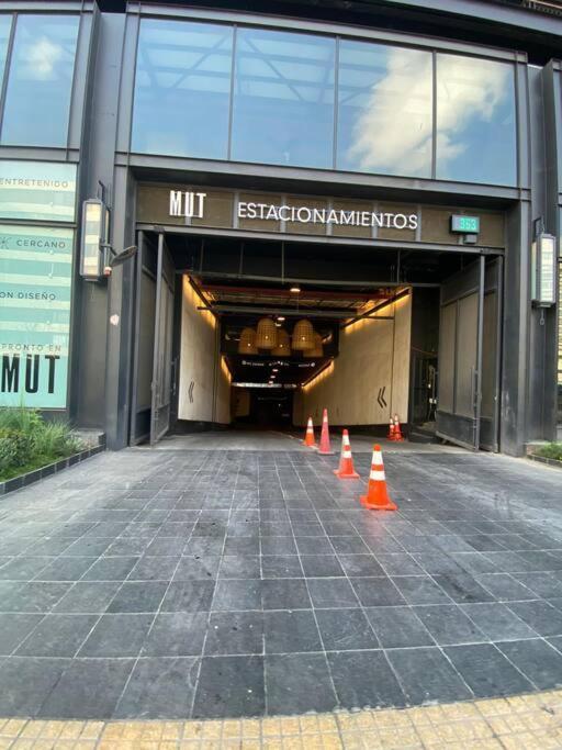 Hermoso Departamento Con Vista Al Costanera Center A Pasos Del Metro Tobalaba * Santiago