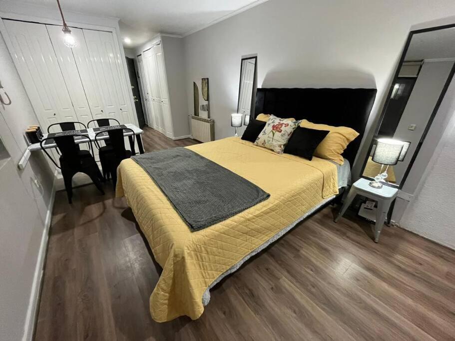 Apartamento Hermoso Departamento Con Vista Al Costanera Center A Pasos Del Metro Tobalaba *