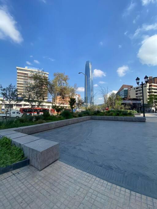 Hermoso Departamento Con Vista Al Costanera Center A Pasos Del Metro Tobalaba
