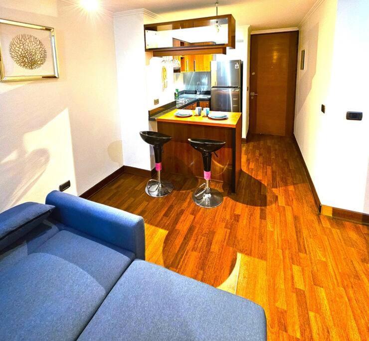 Metro Manuel Montt Apartrent * Santiago