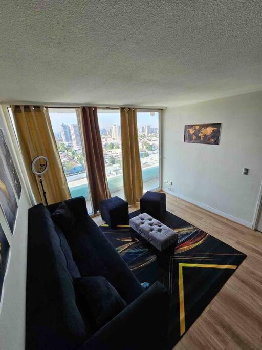 Apartment Stock *