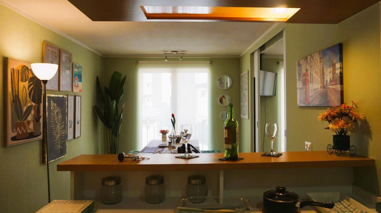 Apartment Barrio Historico 3 Min Metro, Wifi, Netflik, Comodidad