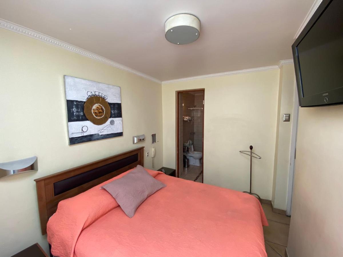 Hotel Ah Teatinos Santiago