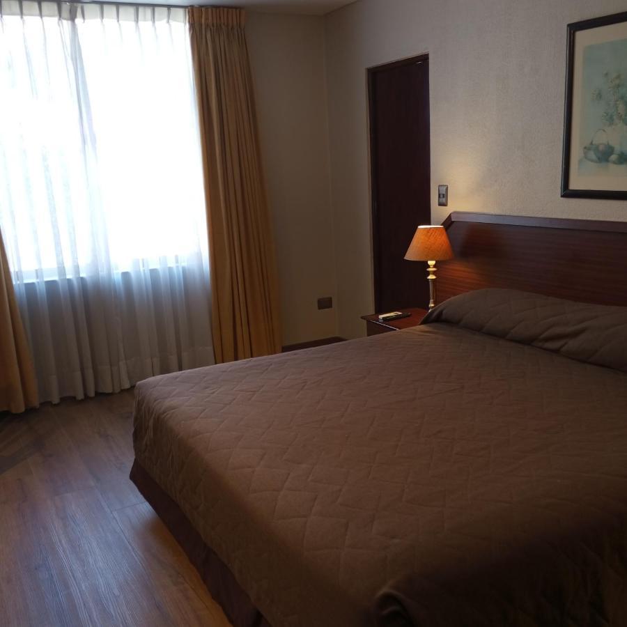 Alcala Del Rio Hotel Santiago