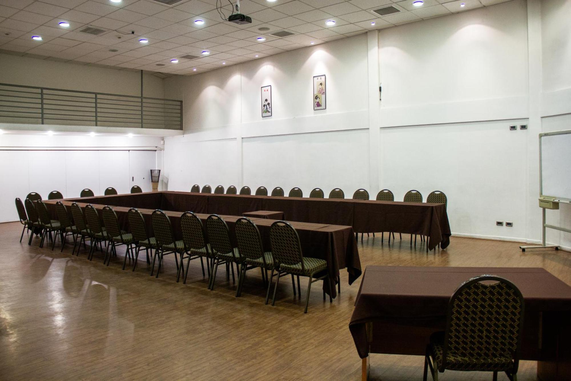 Hotel Nippon Y Centro De Eventos Santiago