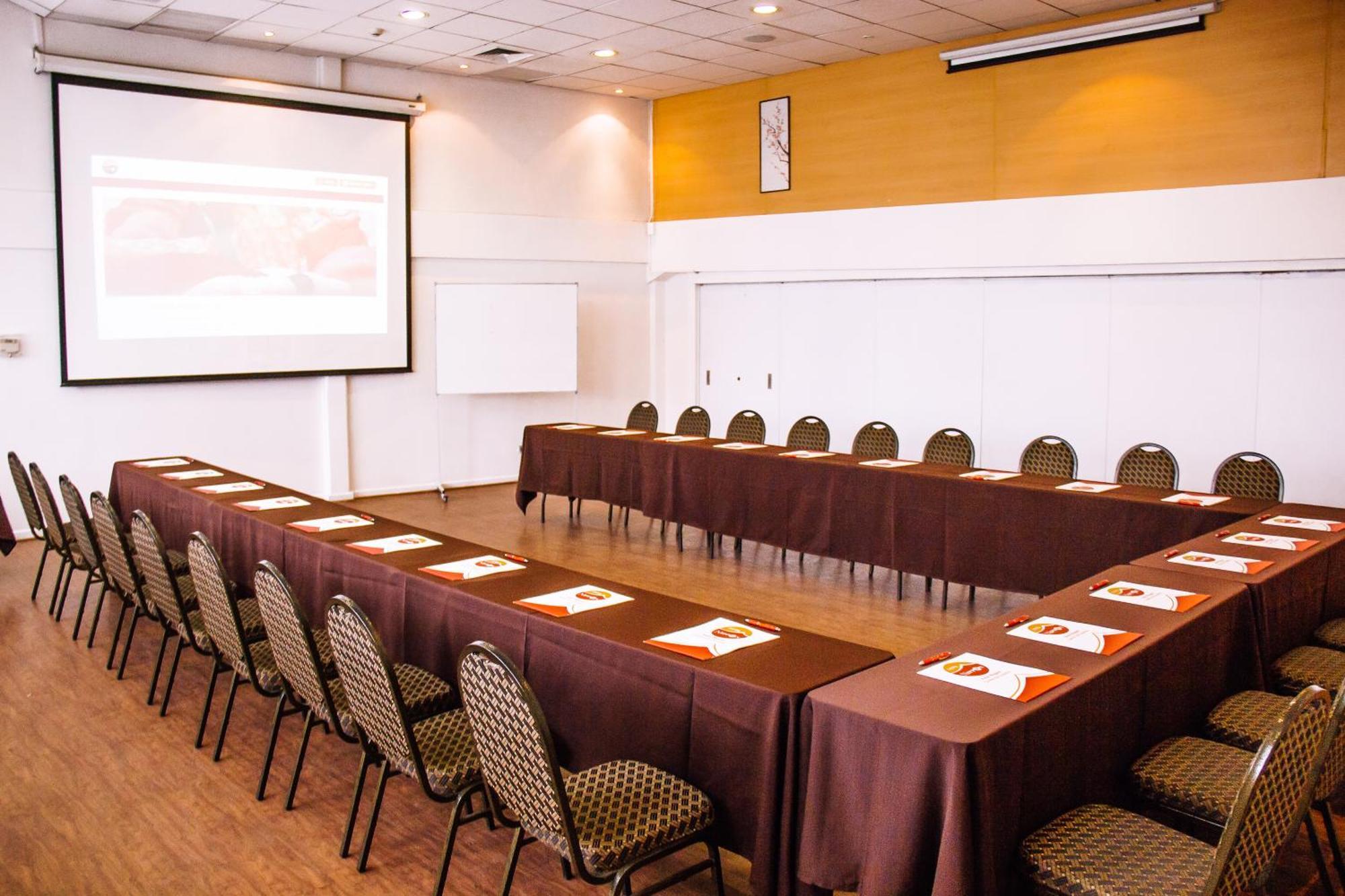 Nippon Y Centro De Eventos