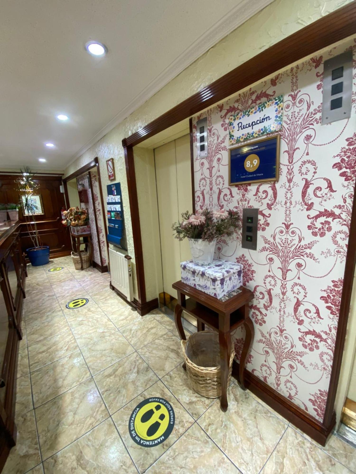 Ciudad De Vitoria Khách sạn 3*