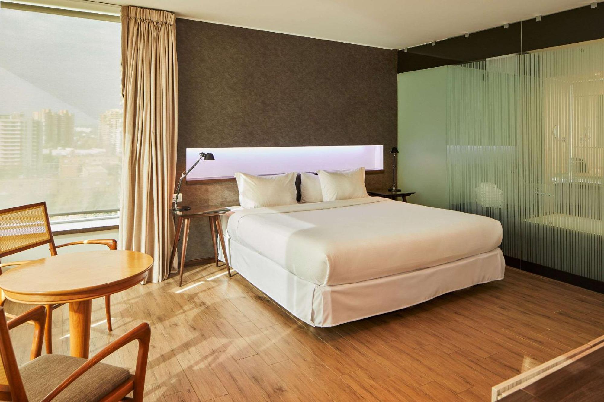 Radisson Blu Plaza El Bosque Santiago