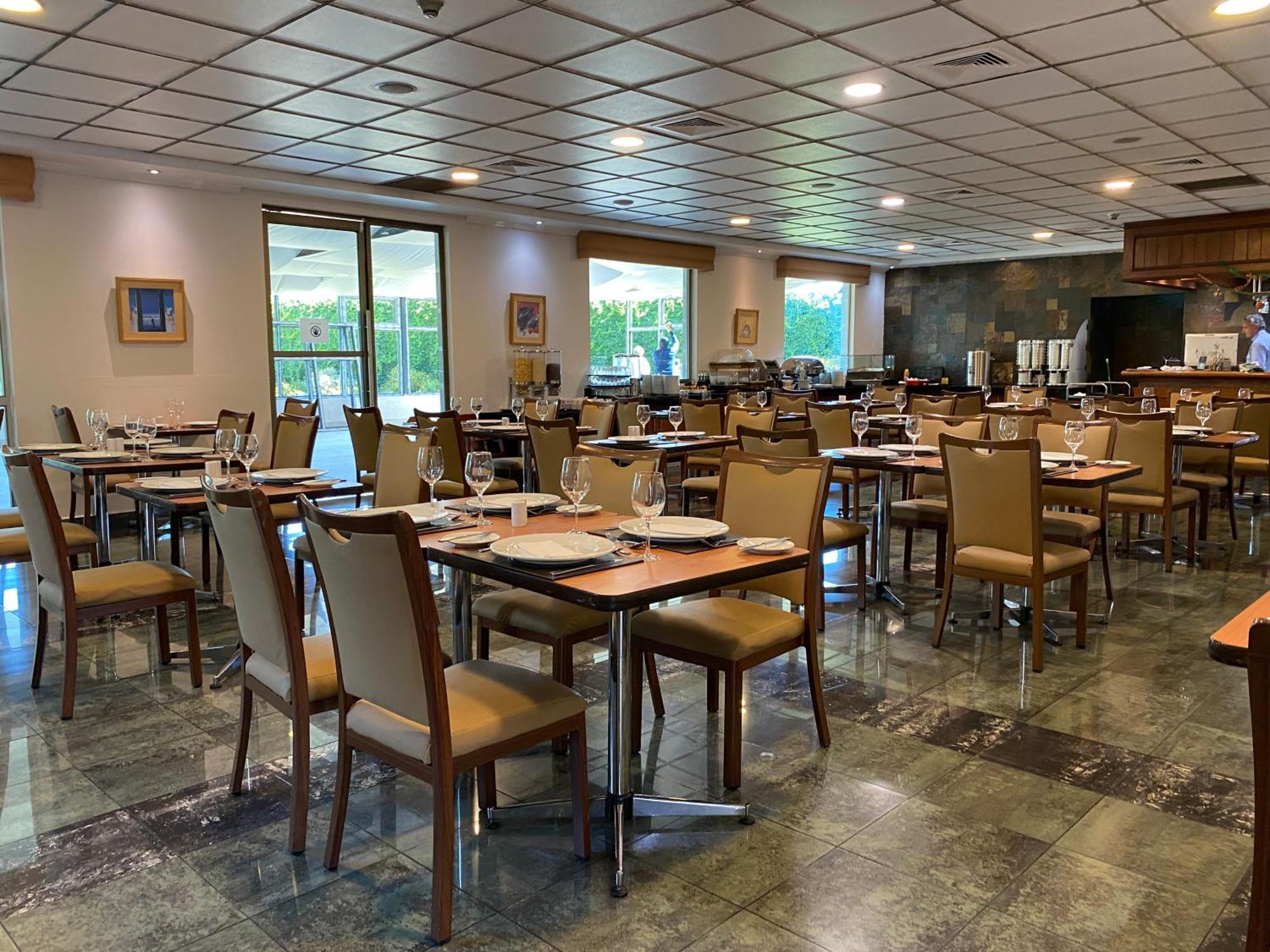 Diego De Almagro Aeropuerto Hotel Santiago
