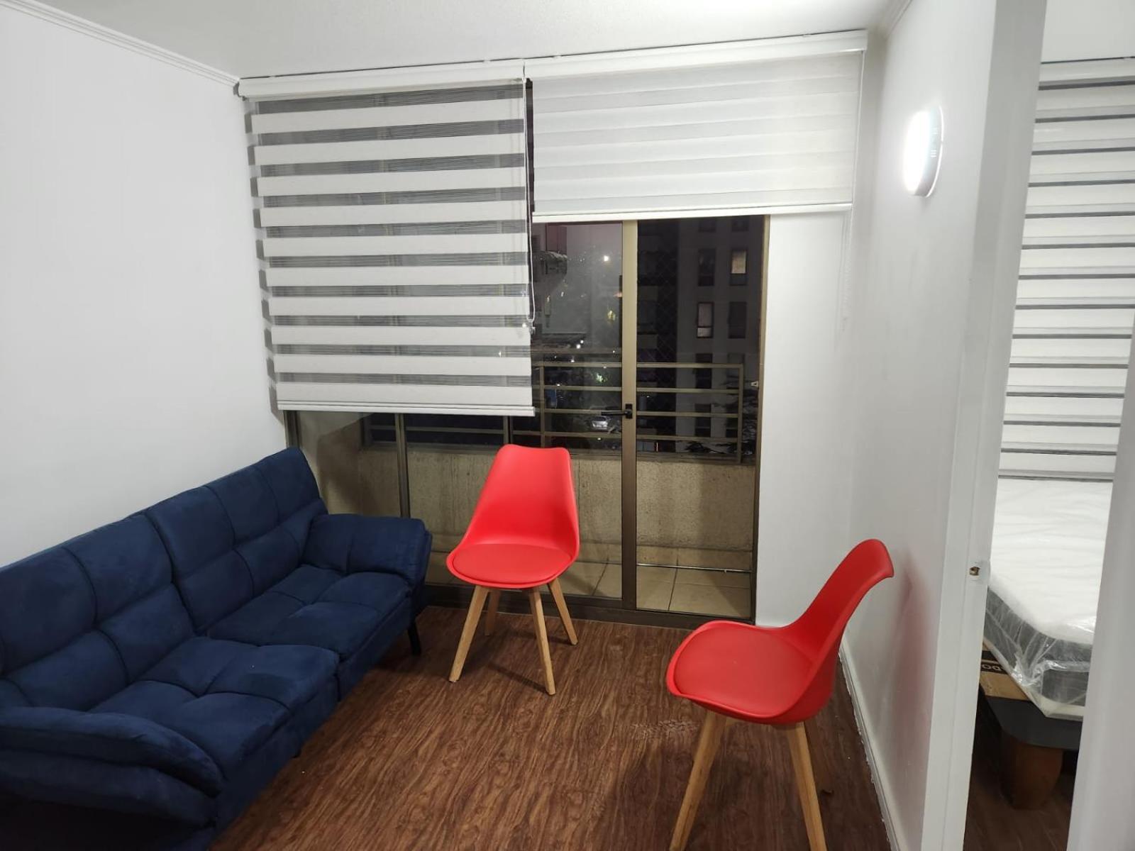 Vivaceta Metro Hospitales Apartment