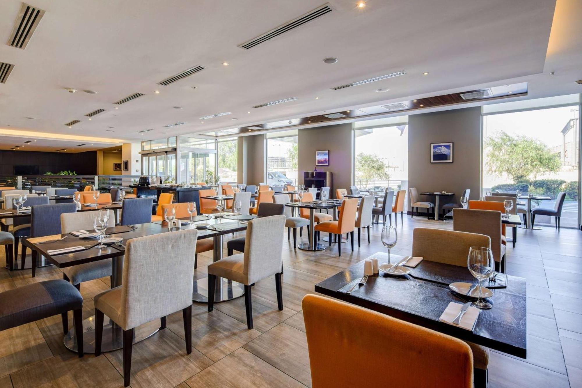 La Quinta By Wyndham Aeropuerto 4* Santiago