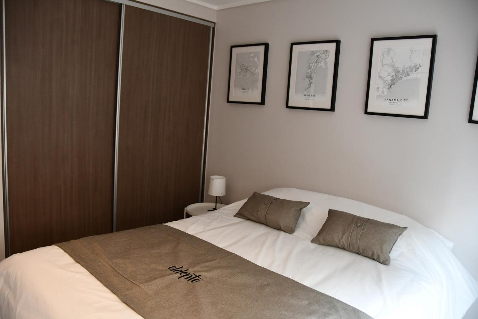Eldepto Padre Mariano Apartment