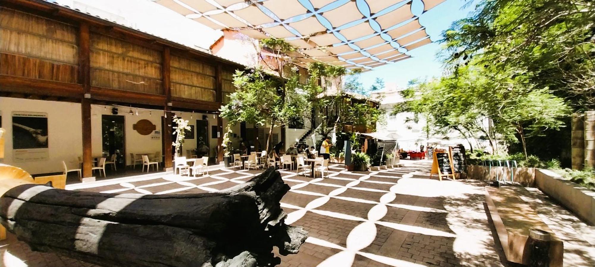 Apartment Barrio Historico 3 Min Metro, Wifi, Netflik, Comodidad *