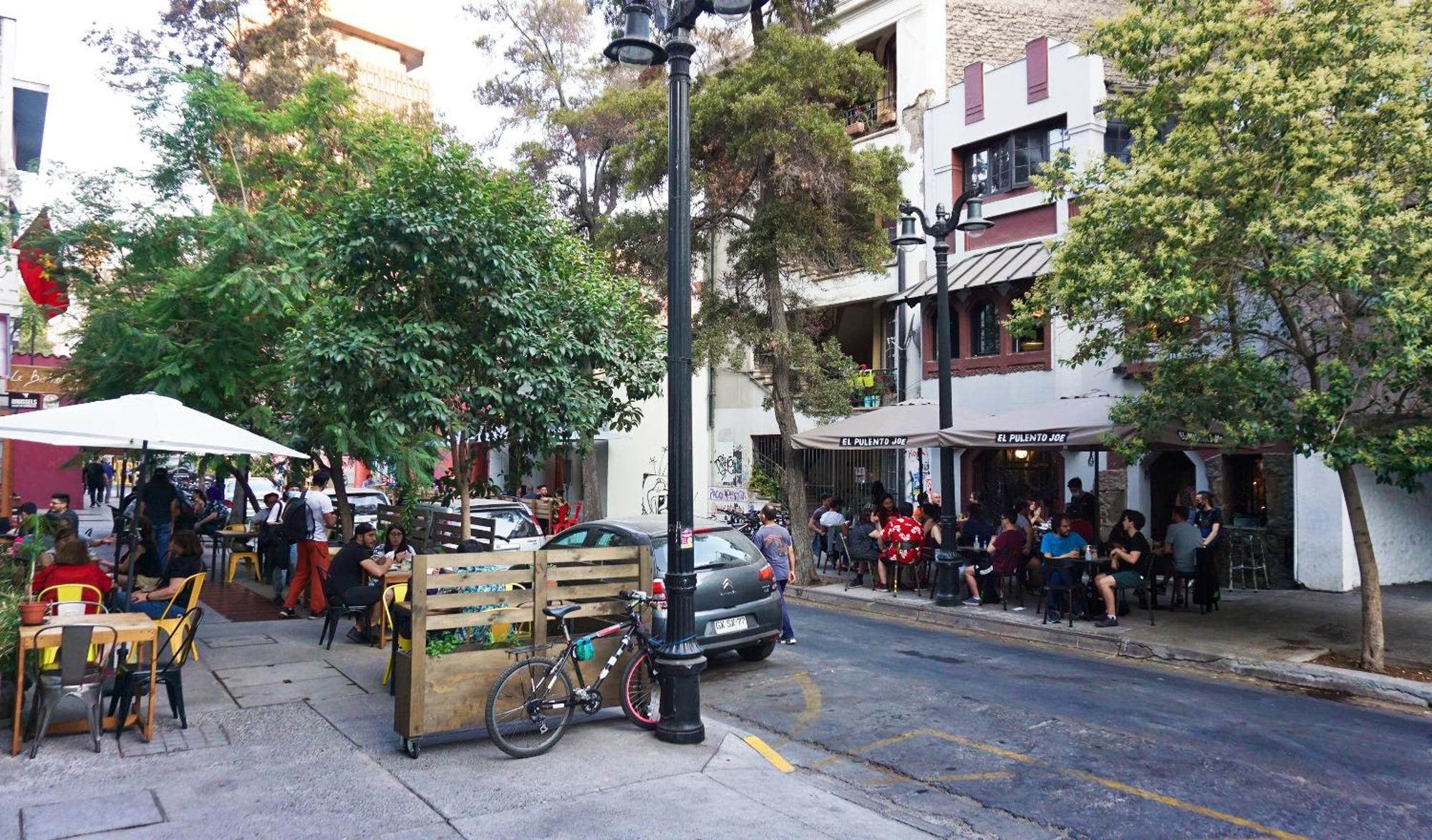 Apartment Barrio Historico 3 Min Metro, Wifi, Netflik, Comodidad *