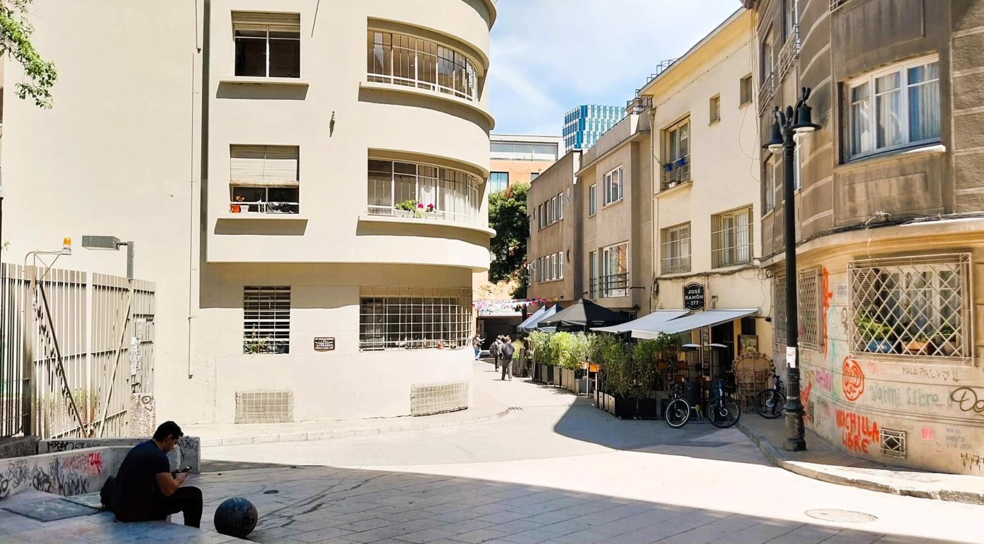 Apartment Barrio Historico 3 Min Metro, Wifi, Netflik, Comodidad Santiago