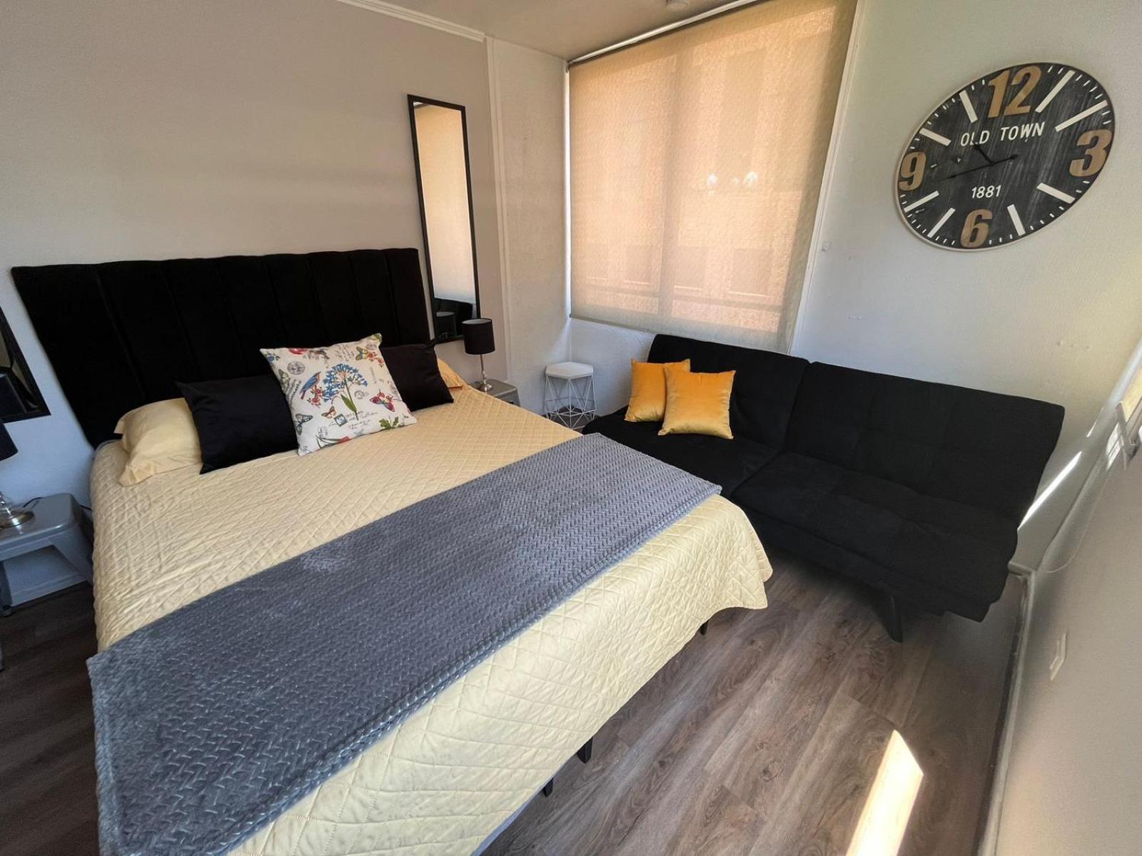 Apartamento Hermoso Departamento Con Vista Al Costanera Center A Pasos Del Metro Tobalaba *