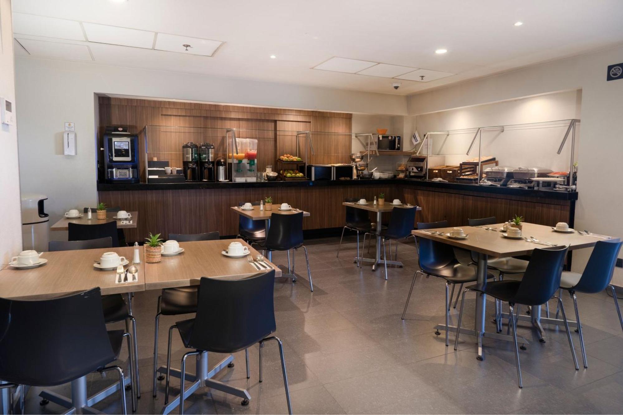 Express By Marriott Aeropuerto 3* Santiago