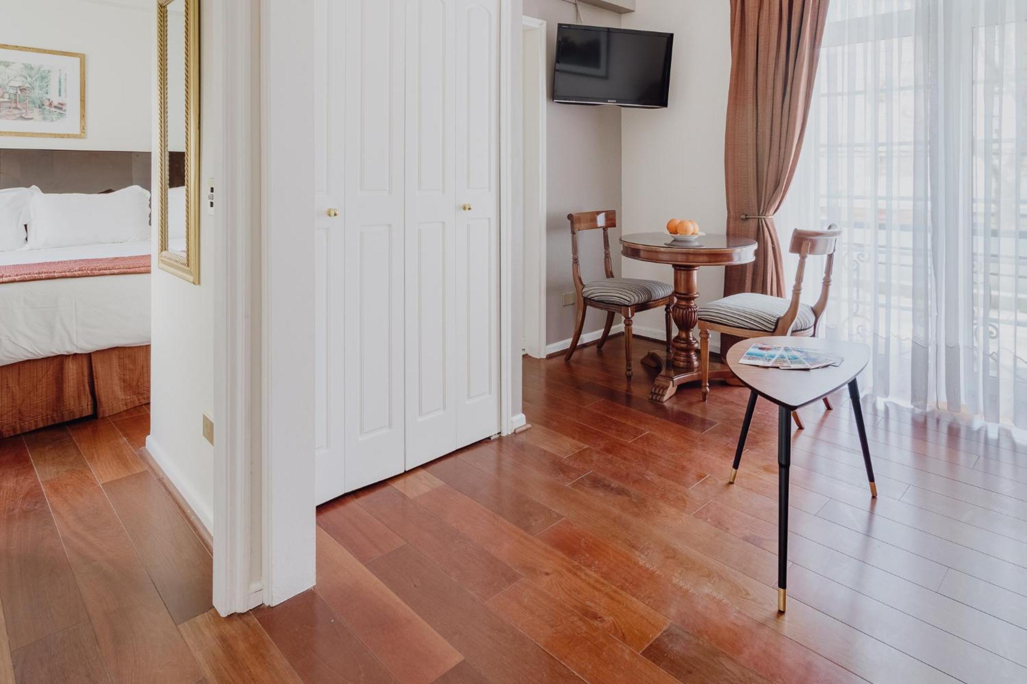 Aparthotel Orly