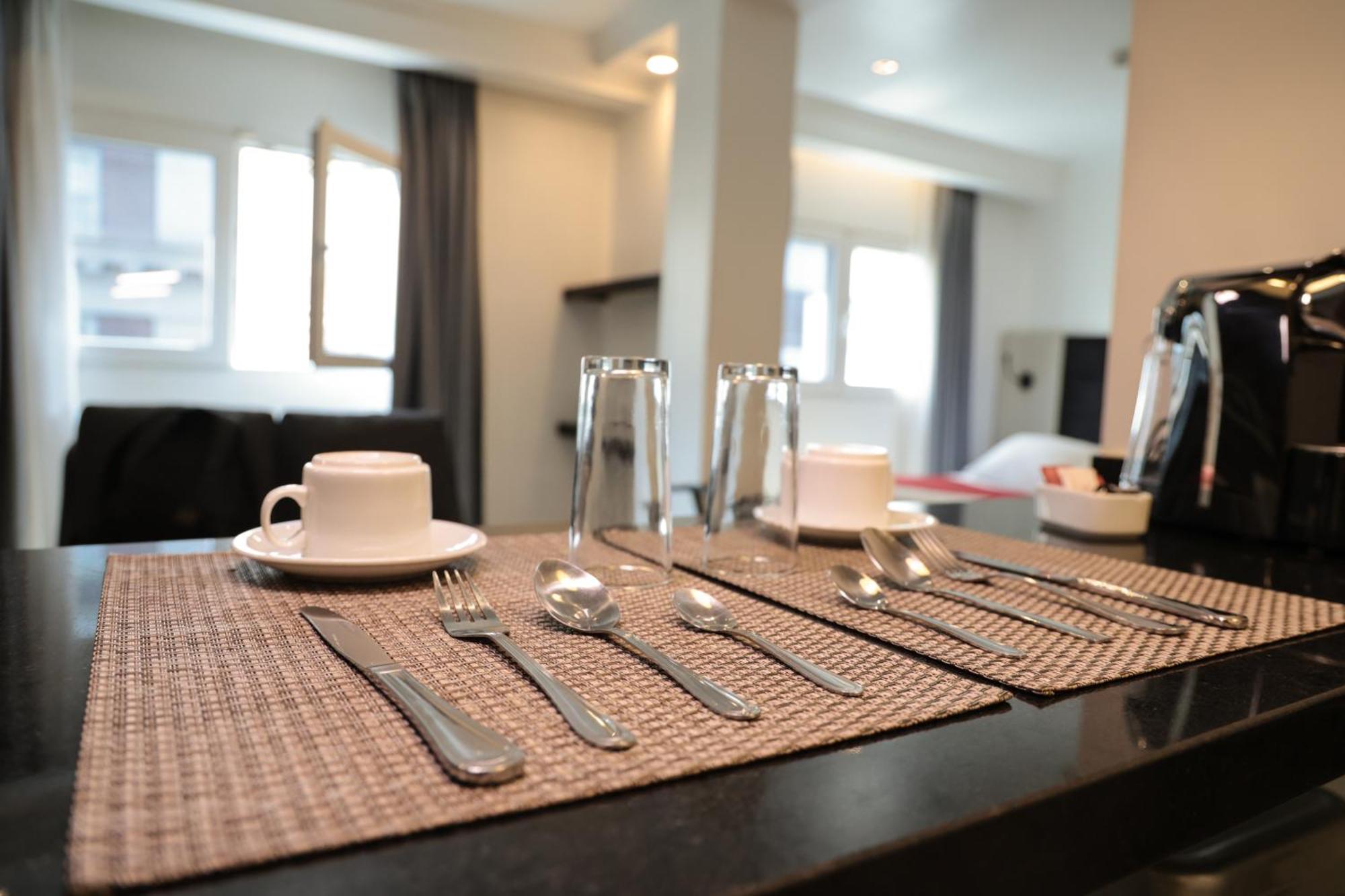 Sommelier Agustinas Hotel Santiago