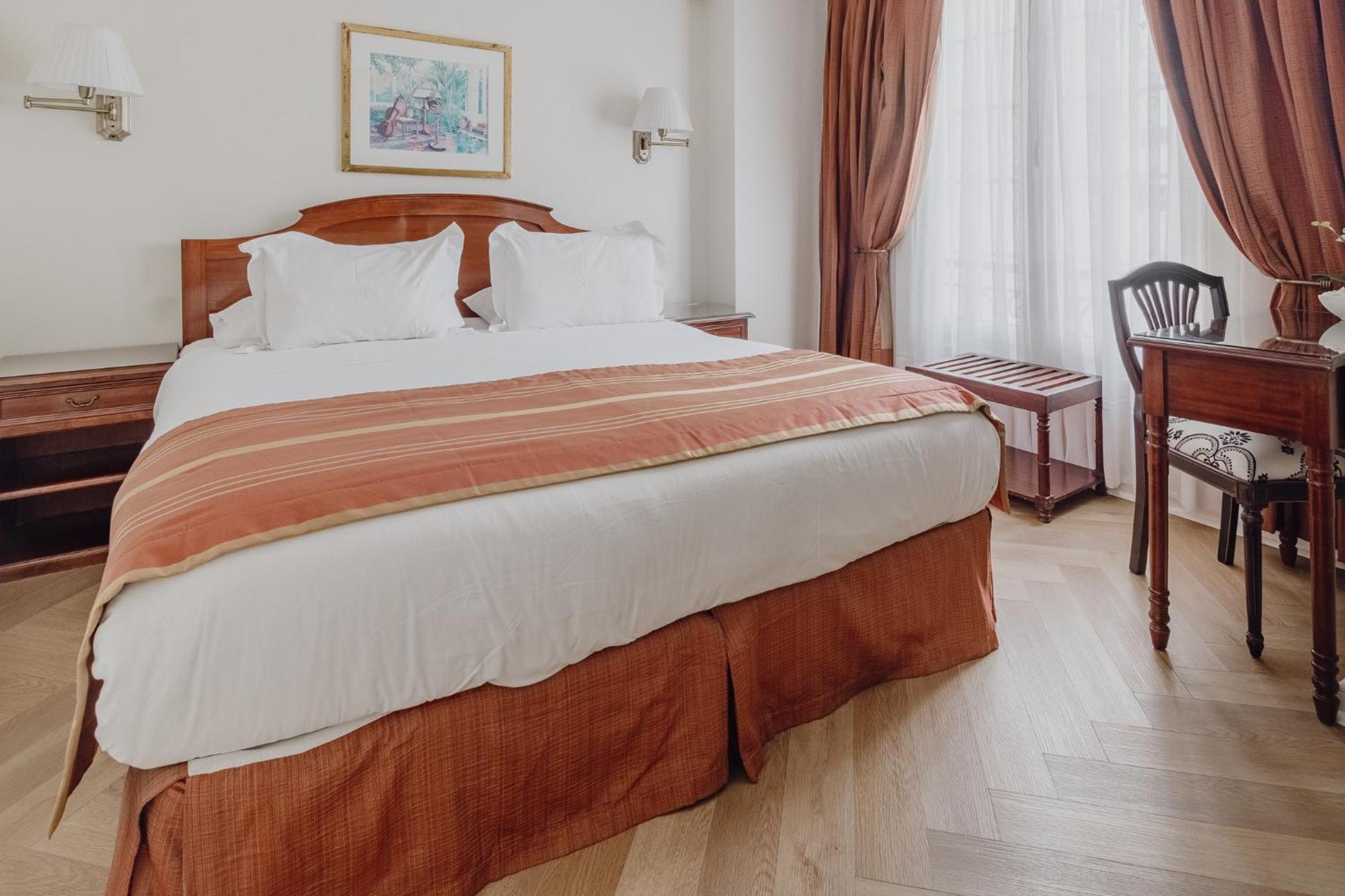 Aparthotel Orly *