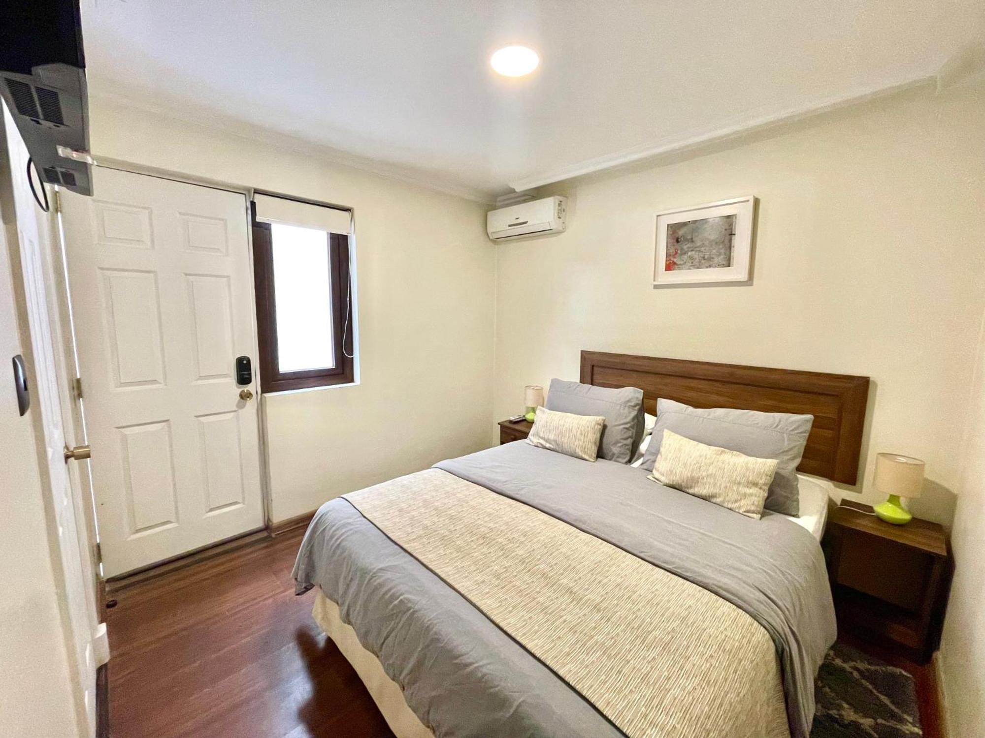 Guest house Olea's Condes