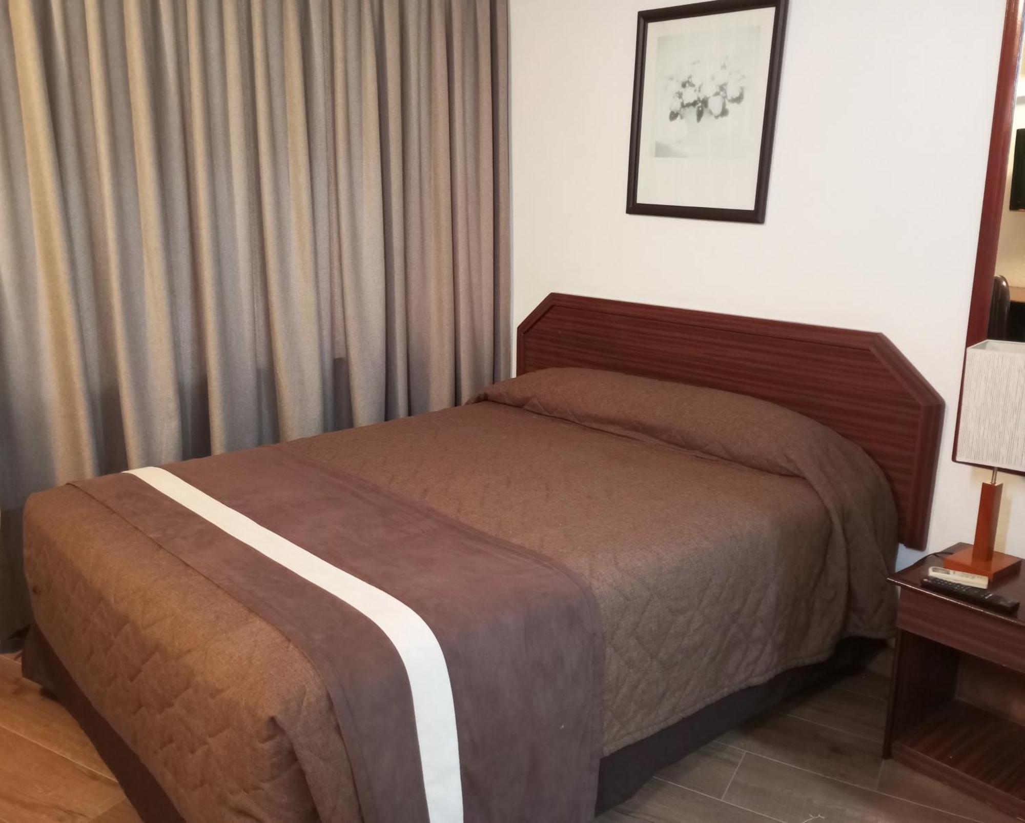 Alcala Del Rio Hotel Santiago