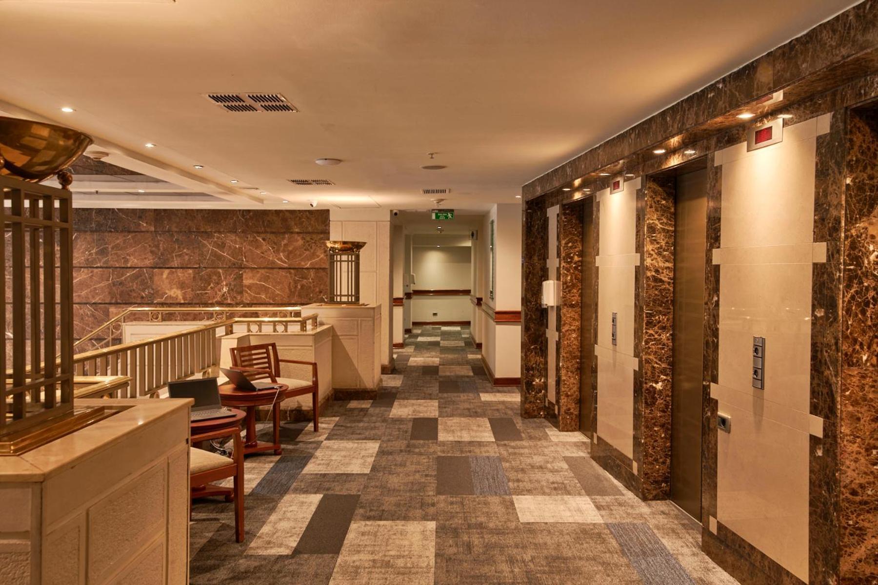 Plaza El Bosque Ebro 5* Santiago