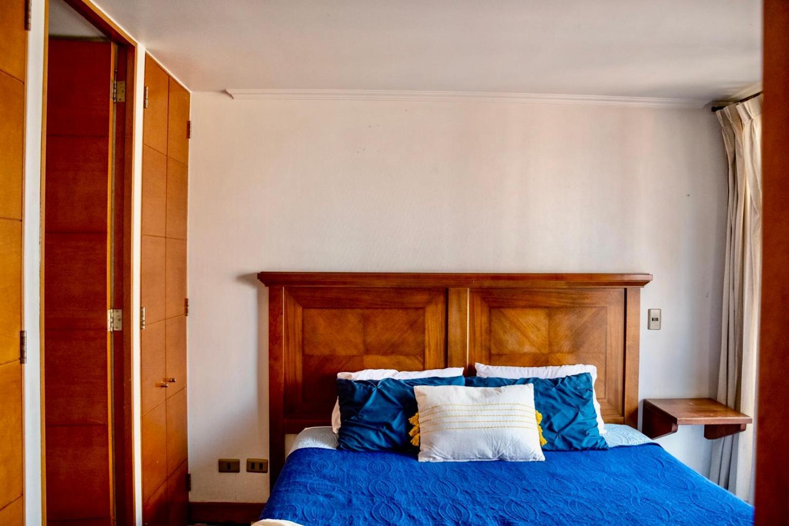 Confortable Departamento A Pasos De Escuela Militar 1 Dormitorio + 1 Persona Extra * Santiago de Chile