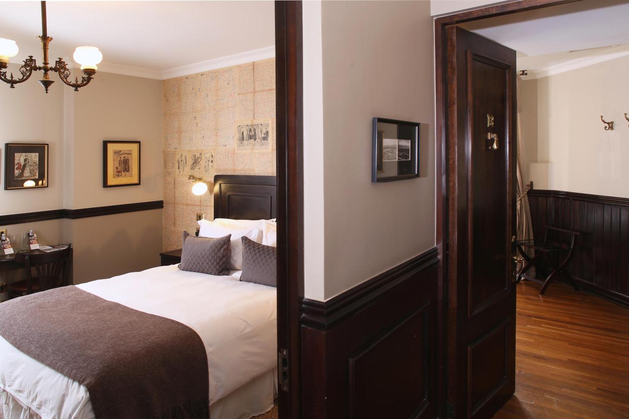 Boutique Castillo Rojo Santiago