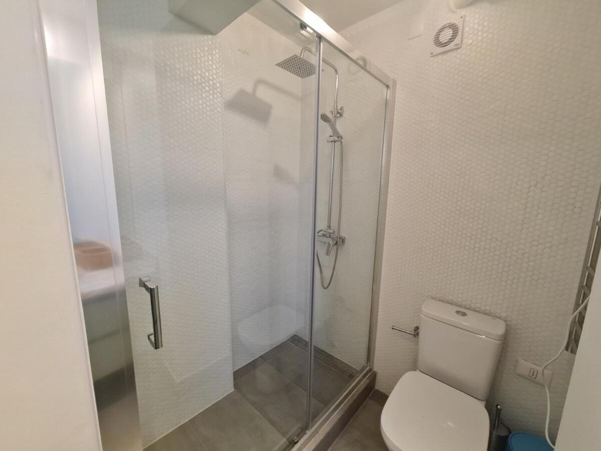 Oceana Lastarria, En Cerro Santa Lucia * Santiago