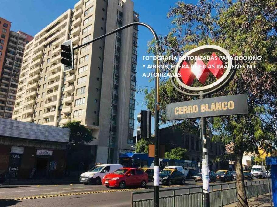 Comodo Departamento Cerca De Metro Santiago