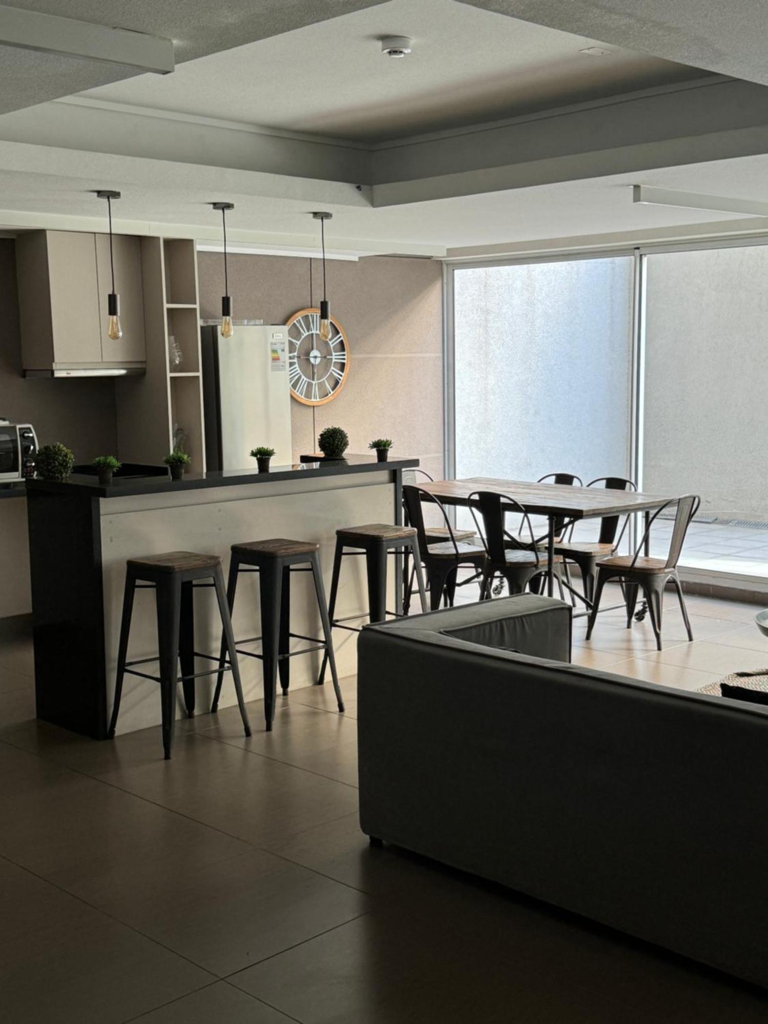 Depto A Pasos Clinica Condes Apartment