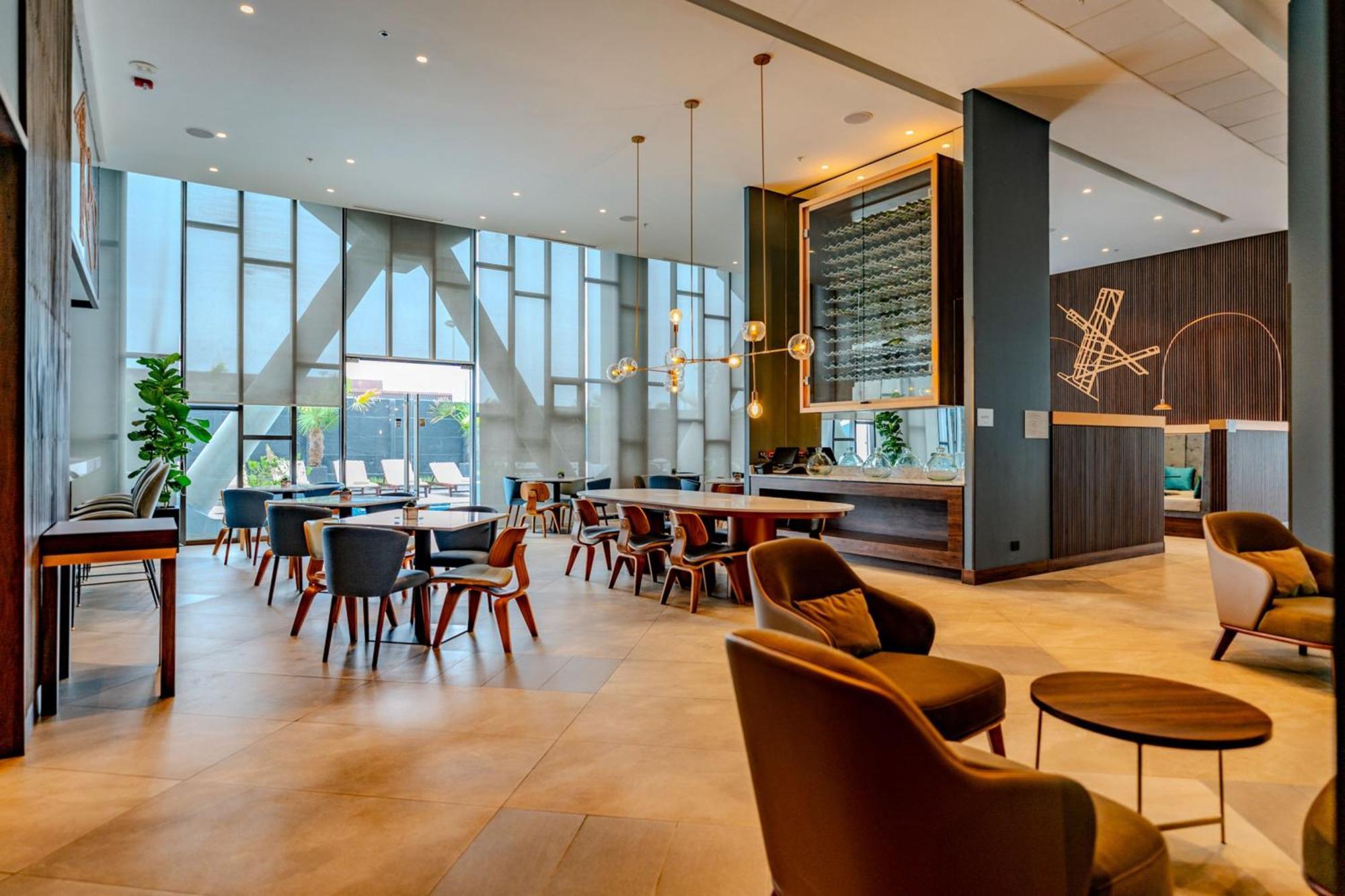Courtyard By Marriott Airport Santiago