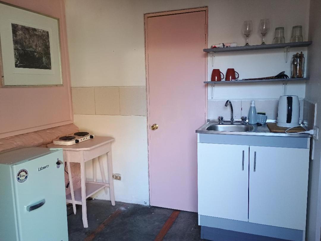Habitación Tranquila: Naturaleza Y Cerro San Cristóbal Homestay